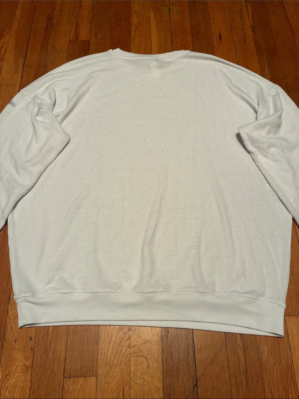 ALO Yoga The SoHo Crew Pullover in Ivory White, Women’s size Large